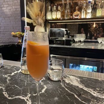 HIDE+SEEK - French kiss - New American Near Me - Chicago, Illinois