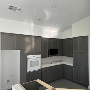 Fairway Painting - Cabinet painting. - Painters Near Me - La Quinta, California Fairway Painting - Cabinet painting. - Painters Near Me - La Quinta, California