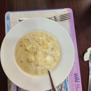Ruth & Wimpys Restaurant - Tasteless clam chowder - Seafood Near Me - Hancock, Maine