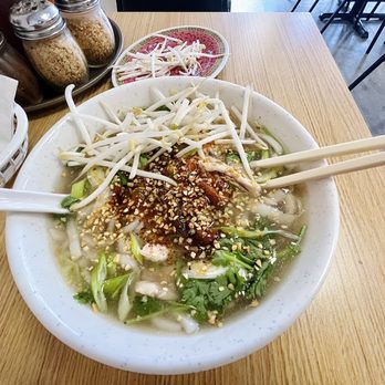 Vientiane Noodle Shop - Khao Piak Khao Piak + chili flakes, fried onions, siracha, soy sauce, squeeze lime, and bean sprouts - Thai Near Me - Milwaukee, Wisconsin