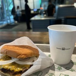 Shake Shack Uptown Dallas - Single cheese at onion. 10/10