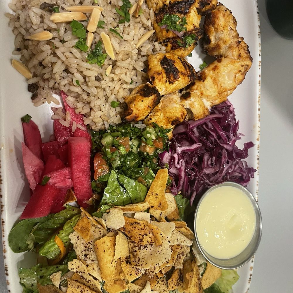 Craft Pita - Platter (Half Rice & Half Salad) with Chicken Kebab - Mediterranean Near Me - Houston, Texas