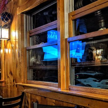 Billy's Chowder House - Pleasant Down-East atmosphere - Seafood Near Me - Wells, Maine Billy's Chowder House - Pleasant Down-East atmosphere - Seafood Near Me - Wells, Maine