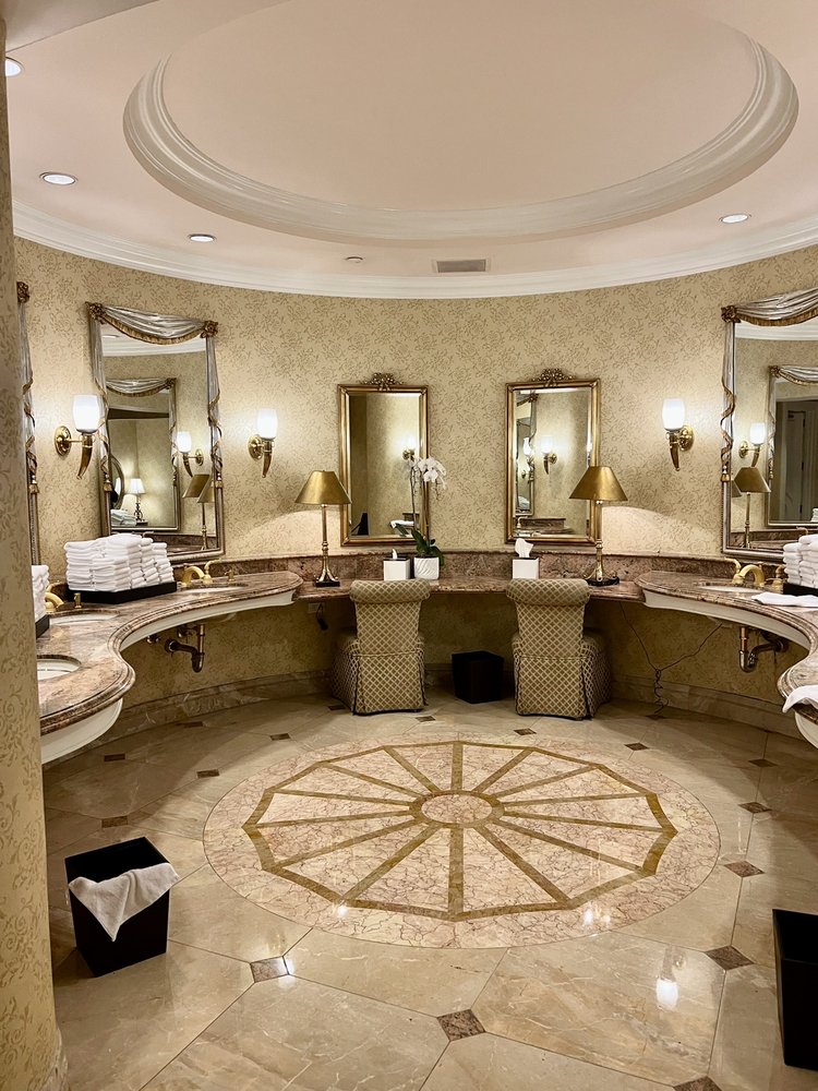 The Polo Lounge