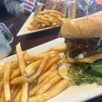 The Rustic Spoon - Dave's hot chicken - Breakfast & Brunch Near Me - Virginia Beach, Virginia
