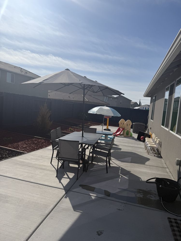 Fabi’s Little Scholars Day Care - childcare center in Manteca, CA