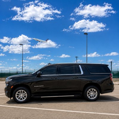 Private LAX Airport Transportation - Private door-to-door airport transportation in a clean, spacious Chevrolet Suburban. VIP Livery provides professional chauffeur service, luggage assistance, flight monitoring, bottled water, and direct pickup and drop-off service for LAX and other Southern California airports. Private LAX Airport Transportation - Private door-to-door airport transportation in a clean, spacious Chevrolet Suburban. VIP Livery provides professional chauffeur service, luggage assistance, flight monitoring, bottled water, and direct pickup and drop-off service for LAX and other Southern California airports.