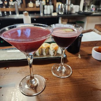 Zoku - Zoku cosmo and haibisukaso made by Dolly the best bartender! - Sushi Bars Near Me - Tracy, California Zoku - Zoku cosmo and haibisukaso made by Dolly the best bartender! - Sushi Bars Near Me - Tracy, California