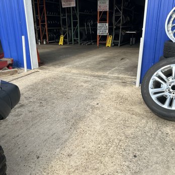 Lonestartreads - Tires Near Me - Tomball, Texas Lonestartreads - Tires Near Me - Tomball, Texas