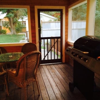 China Creek Cottage - Fully equipped barbecue. Stoked to grill some steaks  we picked up at the store! - Hotels Near Me - Willow Creek, California