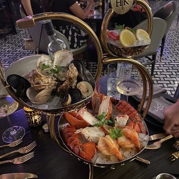 Hell's Kitchen - hk grand shellfish tower - Cocktail Bars Near Me - Funner, California