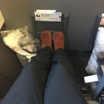 American Airlines - Legroom seat 6A premium economy plane A330-200 - Airlines Near Me - Reno, Nevada