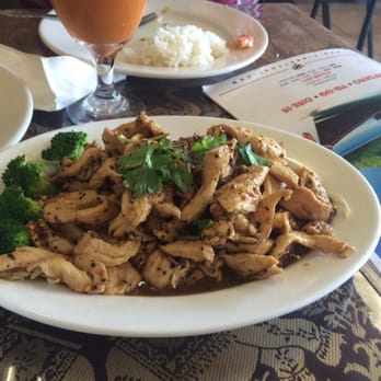 Finest Thai - Curry and pepper chicken - Thai Near Me - El Cajon, California Finest Thai - Curry and pepper chicken - Thai Near Me - El Cajon, California