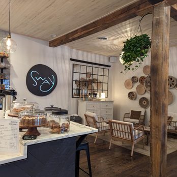 Sway Brewing + Blending - Counter to order and seating area - Beer Bar Near Me - Baileys Harbor, Wisconsin Sway Brewing + Blending - Counter to order and seating area - Beer Bar Near Me - Baileys Harbor, Wisconsin