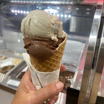 Mattheessen's - Ice cream. Single scoop 2 flavors - Desserts Near Me - Nashville, Tennessee Mattheessen's - Ice cream. Single scoop 2 flavors - Desserts Near Me - Nashville, Tennessee
