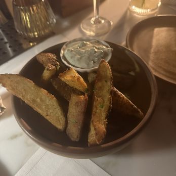 théa - Potato wedges with dip - Mediterranean Near Me - Phoenix, Arizona théa - Potato wedges with dip - Mediterranean Near Me - Phoenix, Arizona