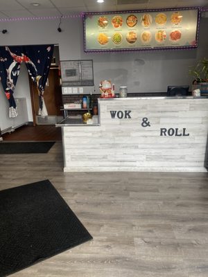 Wok & Roll by null