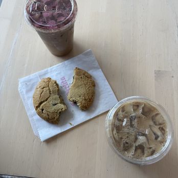La Perlita - sweet potato latte, true mexican mocha, and chocolate chip cookie - Coffee & Tea Near Me - Portland, Oregon La Perlita - sweet potato latte, true mexican mocha, and chocolate chip cookie - Coffee & Tea Near Me - Portland, Oregon