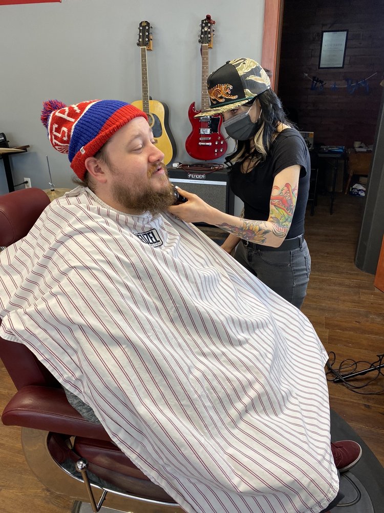 JAY’S Updated October 2024 17 Photos 103 Pleasant St, Brunswick, Maine