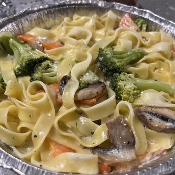 Amore Pasta & Pizza The Colony - Fettuccini Primavera - Pizza Near Me - The Colony, Texas Amore Pasta & Pizza The Colony - Fettuccini Primavera - Pizza Near Me - The Colony, Texas