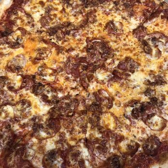 Delmar Pizzeria - Pepperoni and Bacon Pie ($28.00) - Pizza Near Me - Brooklyn, New York