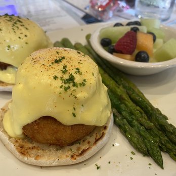 The Rouxpour - Crab cake Benedict - Cajun/Creole Near Me - Houston, Texas