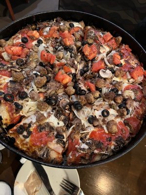 Selma's Chicago Pizzeria & Tap Room by null