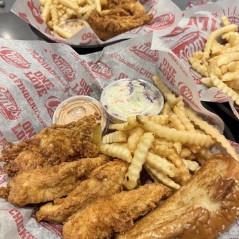 Raising Cane's Chicken Fingers - The Box Combo - Fast Food Near Me - Northridge, California Raising Cane's Chicken Fingers - The Box Combo - Fast Food Near Me - Northridge, California