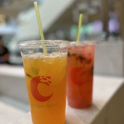Green Crush - Cantaloupe and raspberry mojito
