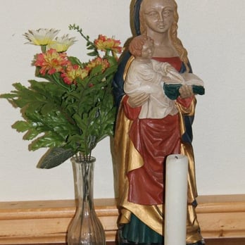 St Dominic's Girls School - Example of the devotion to Mary (and old European art style!) found in the school. - Elementary Schools Near Me - Post Falls, Idaho St Dominic's Girls School - Example of the devotion to Mary (and old European art style!) found in the school. - Elementary Schools Near Me - Post Falls, Idaho