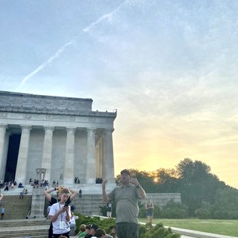 Monumental Tours - Brian, our fearless tour leader at the Lincoln Memorial with his group - Historical Tours Near Me - Washington, DC, District of Columbia Monumental Tours - Brian, our fearless tour leader at the Lincoln Memorial with his group - Historical Tours Near Me - Washington, DC, District of Columbia