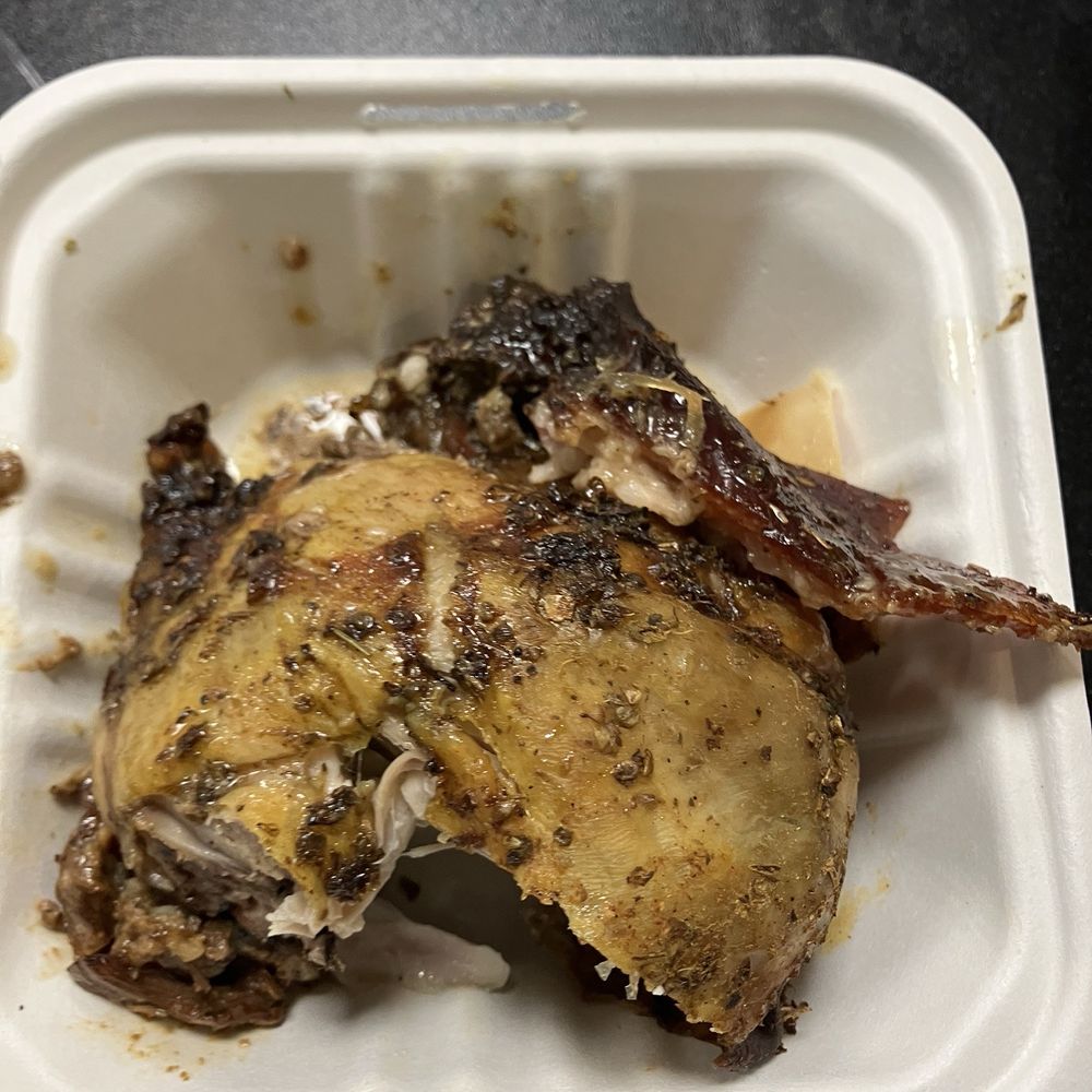 Plato Bueno - Roast chicken and pernil - Dominican Near Me - Glassboro, New Jersey