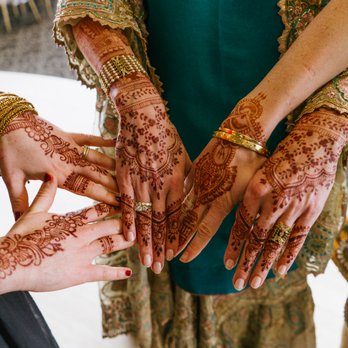 Mehndi by Monika - Photo taken 4 days after application - Henna Artists Near Me Mehndi by Monika - Photo taken 4 days after application - Henna Artists Near Me