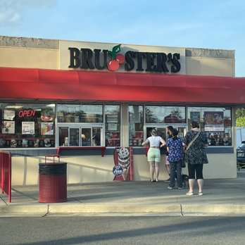 Bruster's Real Ice Cream - Ice Cream & Frozen Yogurt Near Me - Richmond, Virginia