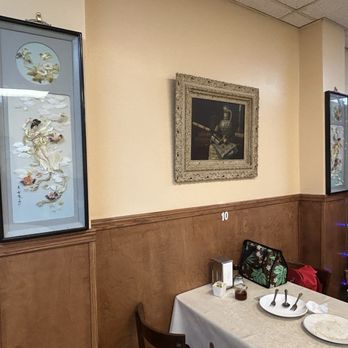 May’s Garden Restaurant - More beautiful wall arts - Chinese Near Me - Watsonville, California May’s Garden Restaurant - More beautiful wall arts - Chinese Near Me - Watsonville, California