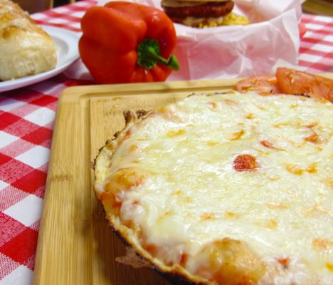 Bulila Pizza Cubana by null