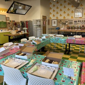 Muddy's Bake Shop - Bakeries Near Me - Memphis, Tennessee Muddy's Bake Shop - Bakeries Near Me - Memphis, Tennessee