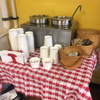 Maine Lobster Outlet - New England clam chowder - serve yourself - Seafood Markets Near Me - York, Maine Maine Lobster Outlet - New England clam chowder - serve yourself - Seafood Markets Near Me - York, Maine