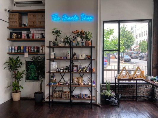 THE ORACLE SHOP - Updated July 2024 - 16 Photos - 164 Wilson Ave ...