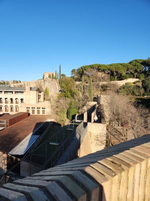 Muralles de Girona by null
