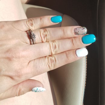 Divas Nails Spa - Nail Salons Near Me - Highland, California