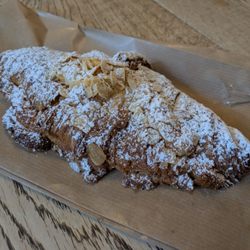 Petit Gâteau - @endoedibles on Instagram 06/29/25    Almond Croissant