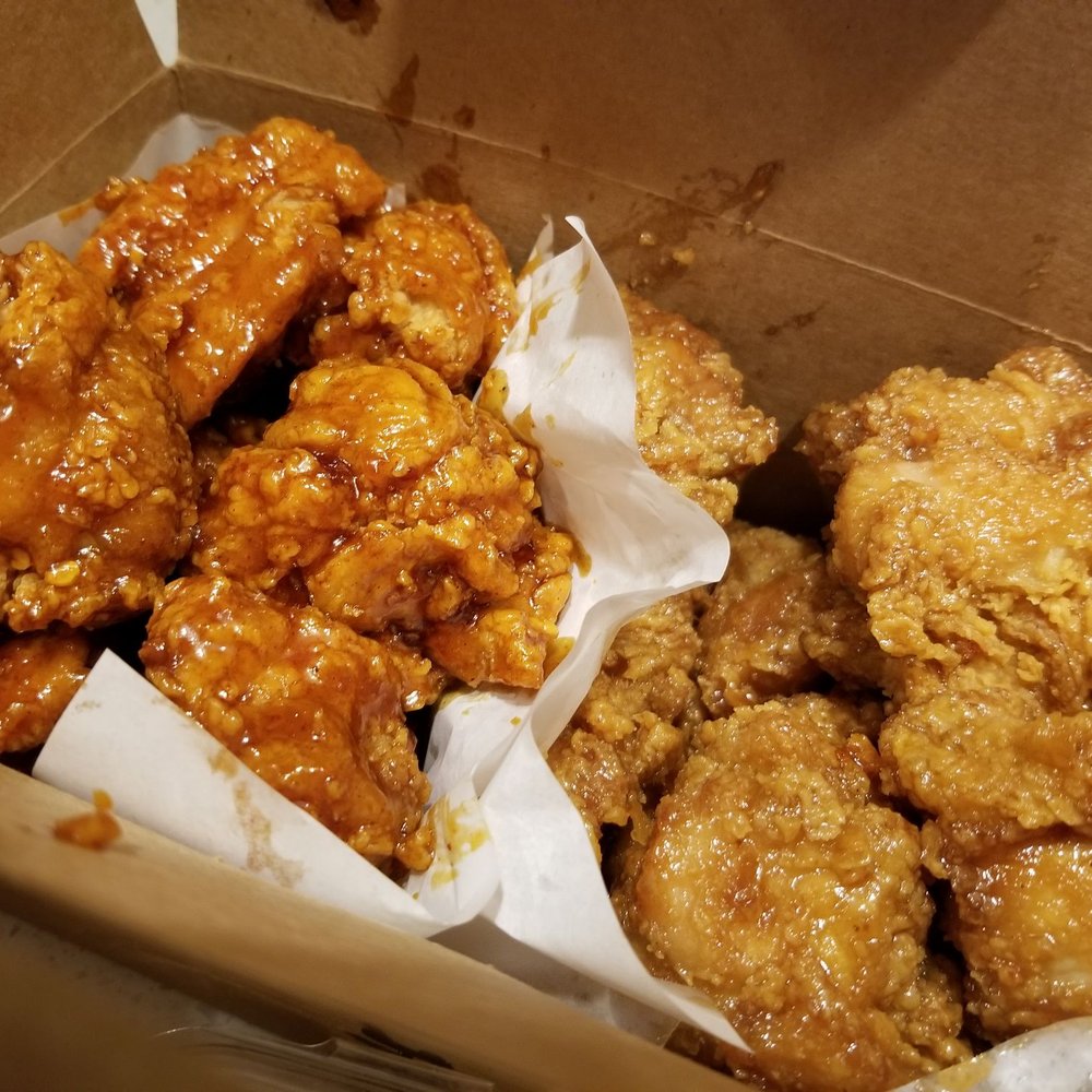 Half YangYeom, Half Soy Garlic Half YangYeom, Half Soy Garlic