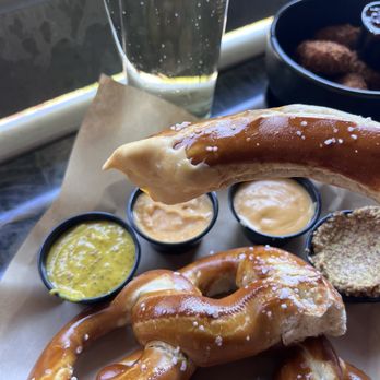 Idyllwild Brewpub - Brewpubs Near Me - Idyllwild, California Idyllwild Brewpub - Brewpubs Near Me - Idyllwild, California