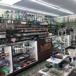 Puff 'N Pass Smoke Shop