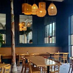 Coquina Fishbar - Lovely interior dinning room.