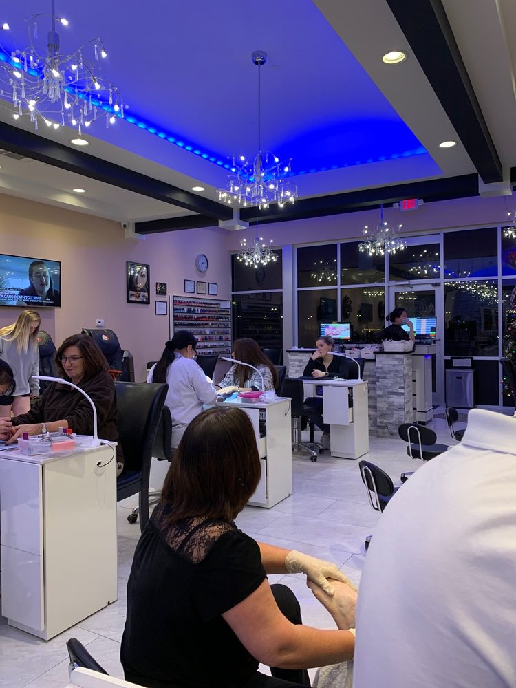 SIGNATURE NAILS & SPA - 15 Photos & 43 Reviews - 136 Marketplace Pkwy