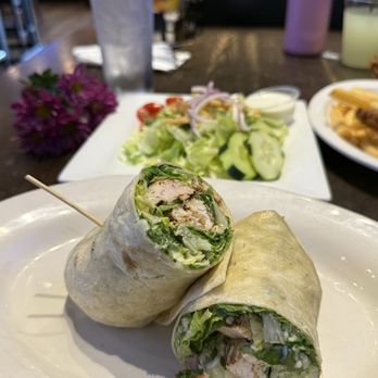 Quincy’s Potomac Bar & Grille - Salad Near Me - Potomac, Maryland Quincy’s Potomac Bar & Grille - Salad Near Me - Potomac, Maryland