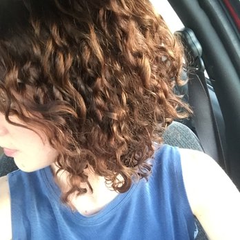 Salon Aura - Nail Salons Near Me - Omaha, Nebraska