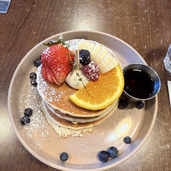 Four Chairs - Mascarpone Pancake - Breakfast & Brunch Near Me - San Francisco, California